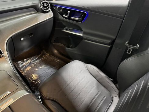 Certified 2025 Mercedes-Benz GLC 300 4MATIC image 15