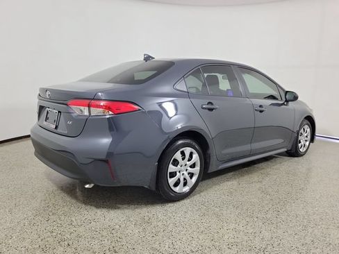 Used 2025 Toyota Corolla LE FWD image 5