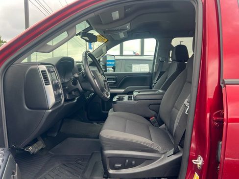 Used 2018 Chevrolet Silverado 2500 LT w/ LT Convenience Package AWD/4WD image 5