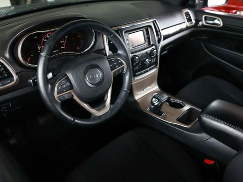 Used 2014 Jeep Grand Cherokee Laredo w/ Quick Order Package 23E AWD/4WD image 4