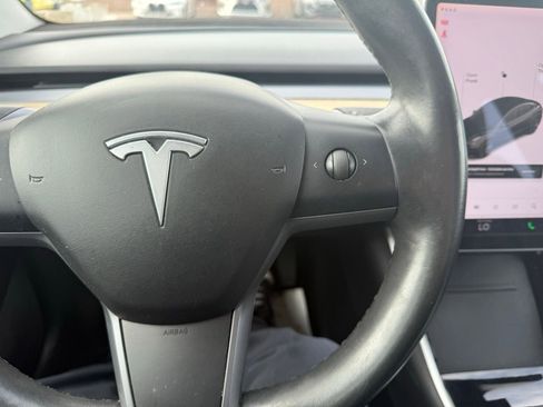 Used 2018 Tesla Model 3 Long Range image 19