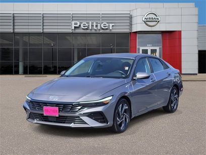 Used 2025 Hyundai Elantra SEL