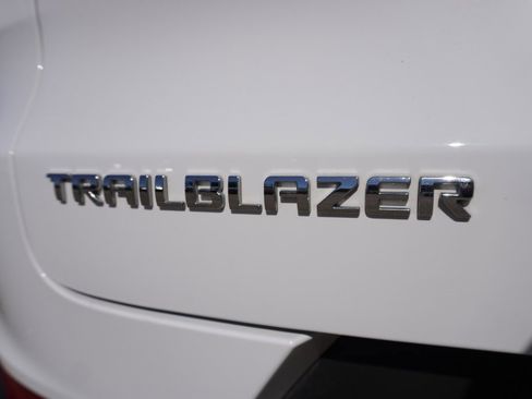 Used 2024 Chevrolet TrailBlazer ACTIV w/ Driver Confidence Package image 29