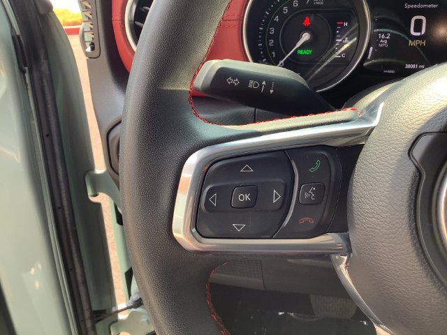 Used 2023 Jeep Wrangler Unlimited Rubicon 4xe AWD/4WD image 13