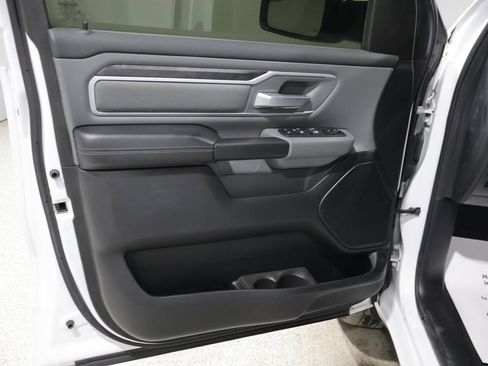 Used 2020 RAM 1500 Big Horn AWD/4WD image 12