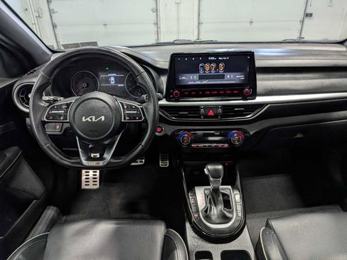 Used 2022 Kia Forte GT-Line w/ GT-Line Premium Package image 16