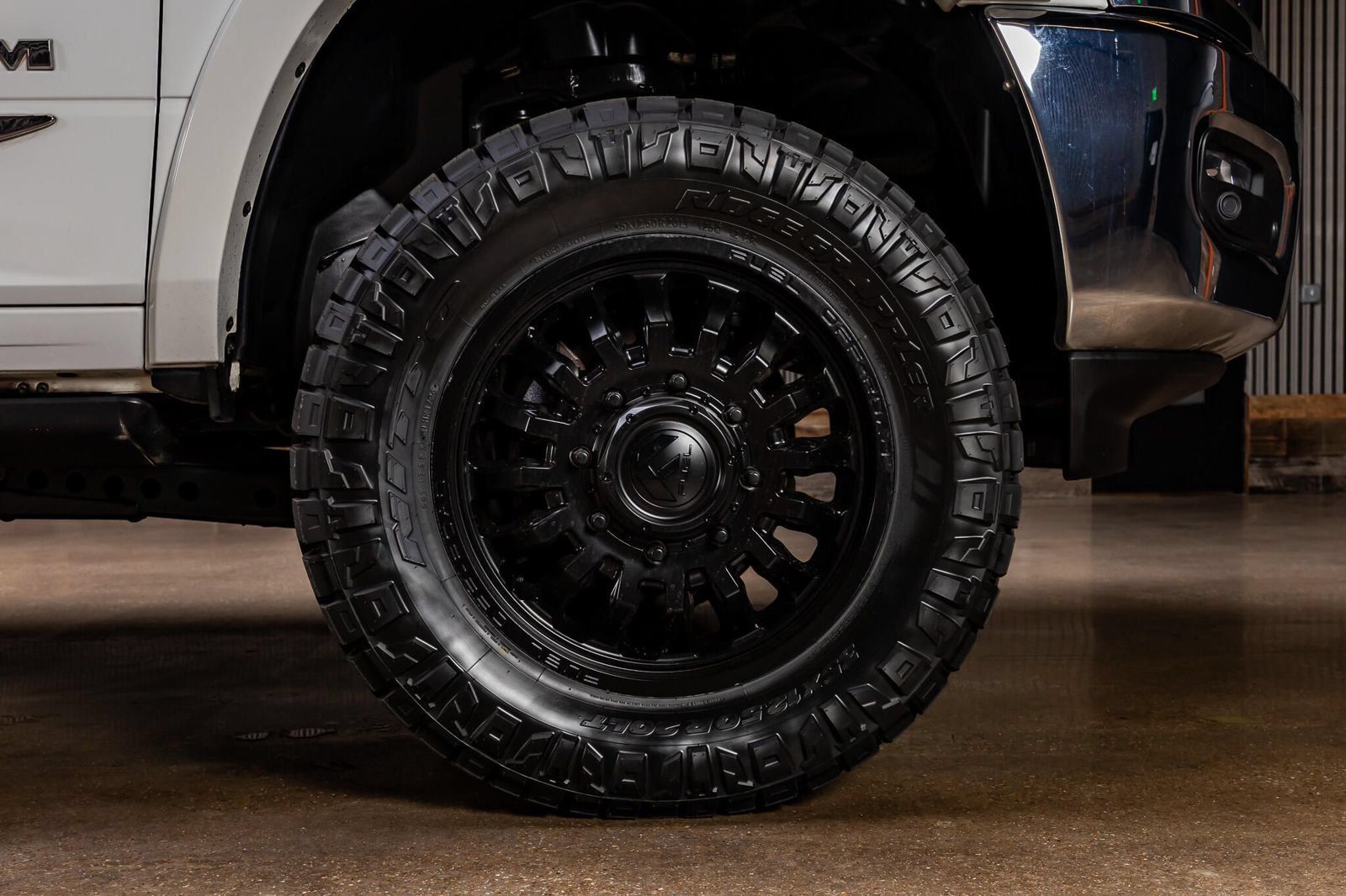 Used 2022 RAM 3500 Limited AWD/4WD image 12