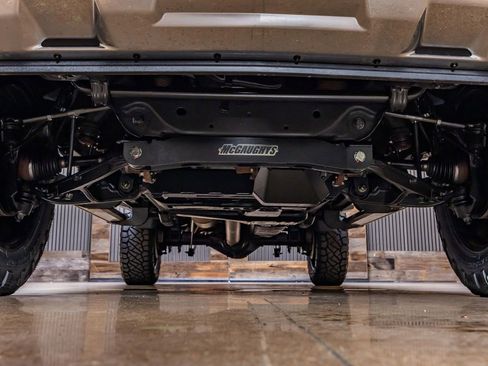 Used 2024 Chevrolet Silverado 2500 High Country w/ High Country Premium Package AWD/4WD image 16