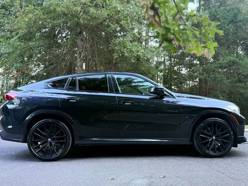 Used 2021 BMW X6 xDrive40i w/ Executive Package image 4