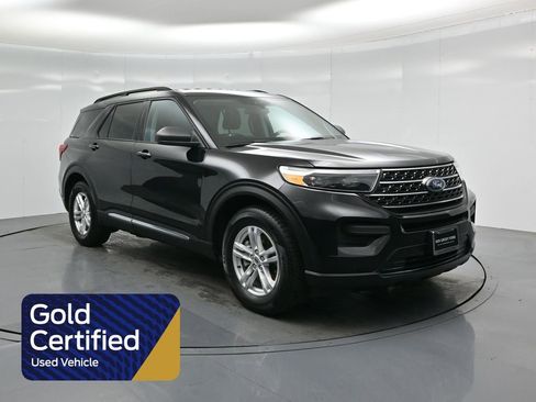 Certified 2022 Ford Explorer XLT image 1