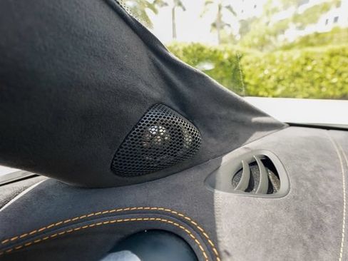 Used 2019 McLaren 600LT RWD image 75