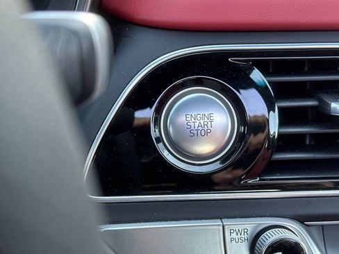 Used 2023 Genesis G70 2.0T w/ Sport Prestige Package image 22