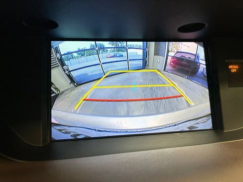 Used 2016 Lexus ES 350 w/ Luxury Package w/Wood Trim FWD image 22