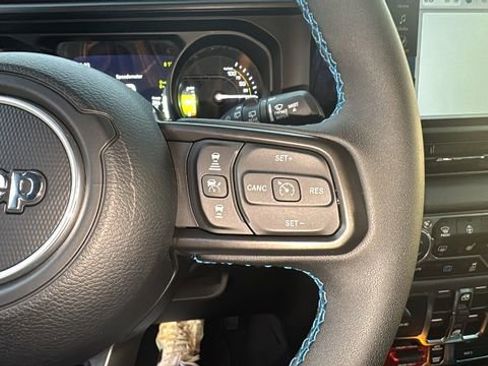 Used 2025 Jeep Wrangler Unlimited Rubicon 4xe w/ Safety Group image 19