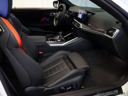 Used 2024 BMW M2 w/ Lighting Package RWD image 30