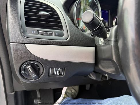 Used 2015 Dodge Grand Caravan R/T FWD image 27