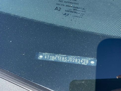 Used 2018 Toyota Avalon XLE Premium image 10