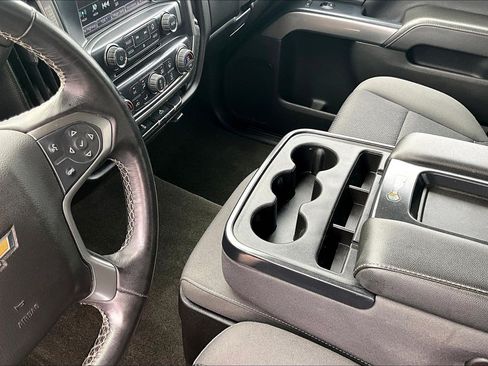 Used 2017 Chevrolet Silverado 1500 LT w/ LT Eassist Package AWD/4WD image 15