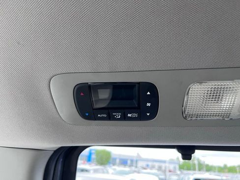 Used 2016 Honda Odyssey SE image 21