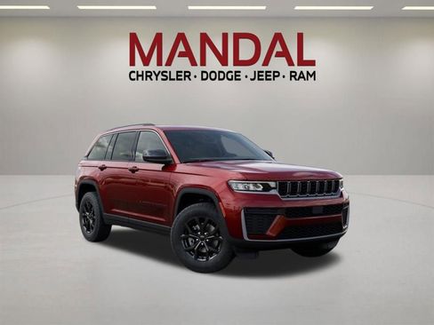 New 2026 Jeep Grand Cherokee Altitude RWD image 5