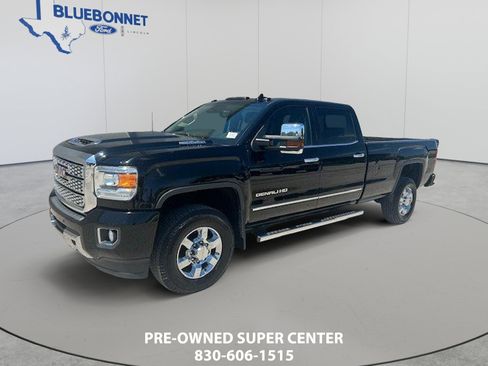 Used 2019 GMC Sierra 3500 Denali w/ Duramax Plus Package AWD/4WD image 1