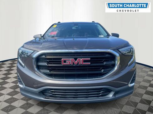 Used 2019 GMC Terrain SLE w/ Driver Convenience Package AWD/4WD image 2