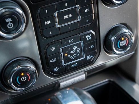 Used 2014 Ford F150 FX4 w/ Equipment Group 402A Luxury image 21