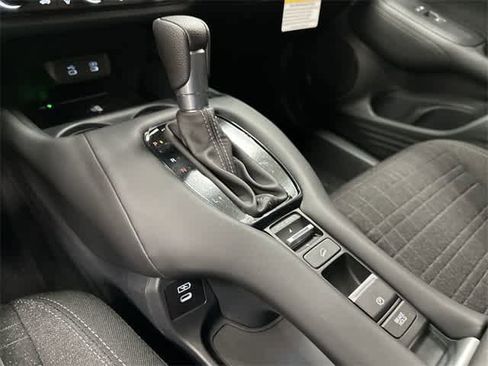 New 2026 Honda HR-V LX image 24