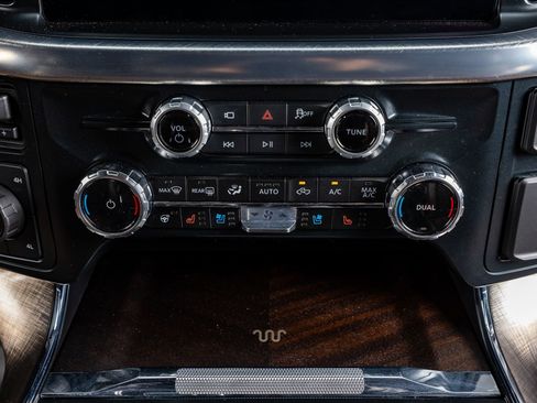 Used 2025 Ford F150 King Ranch w/ FX4 Off-Road Package image 27