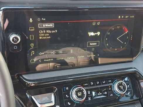 Used 2025 GMC Sierra 1500 AT4 image 12