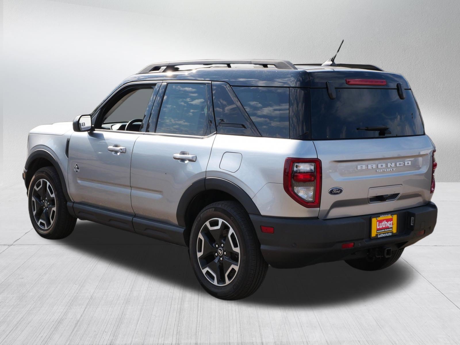 Certified 2023 Ford Bronco Sport Outer Banks w/ Tech Package AWD/4WD image 5