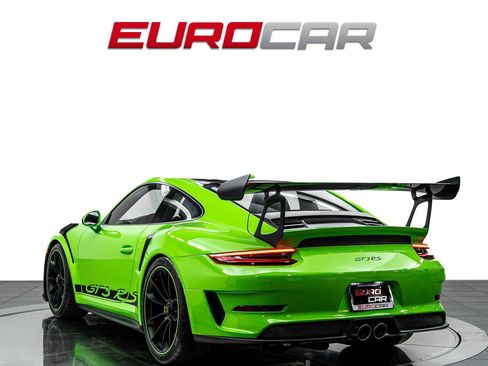 Used 2019 Porsche 911 GT3 RS RWD image 3