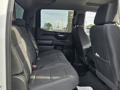 Used 2024 Chevrolet Silverado 1500 Custom image 16