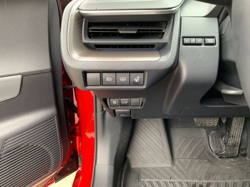 Used 2025 Toyota Prius Limited FWD image 33