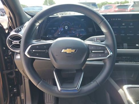 Used 2026 Chevrolet Equinox LT AWD/4WD image 19