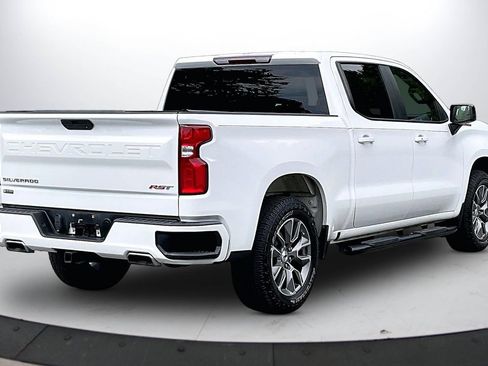 Used 2021 Chevrolet Silverado 1500 RST w/ Z71 Off-Road Package AWD/4WD image 9