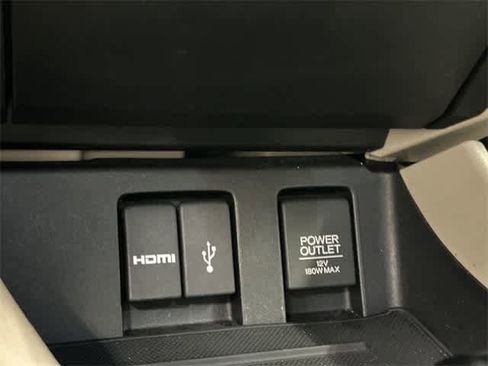 Used 2015 Honda Civic SE image 25