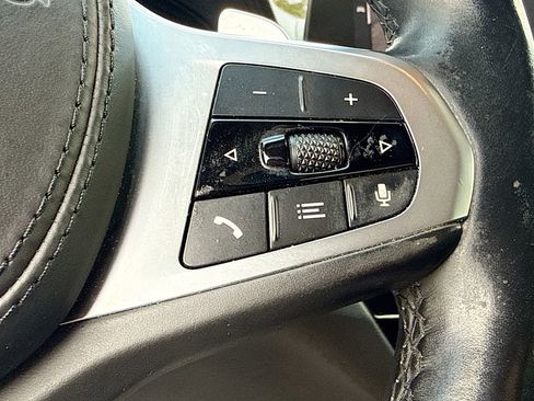 Used 2020 BMW 540i xDrive w/ M Sport Package image 39