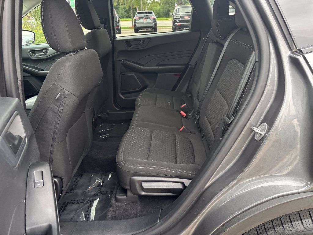 Used 2023 Ford Escape Active AWD/4WD image 23