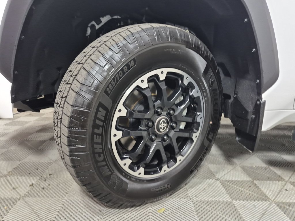 Used 2026 Toyota Tundra SR5 w/ TRD Off-Road Package AWD/4WD image 10