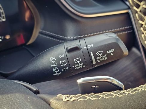 New 2025 Jeep Grand Cherokee Limited w/ Trailer Tow Package image 18