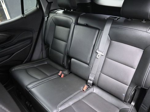 Used 2024 GMC Terrain SLT image 23