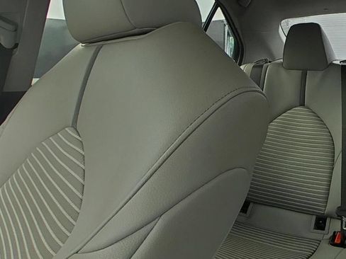Used 2021 Toyota Camry SE FWD image 9