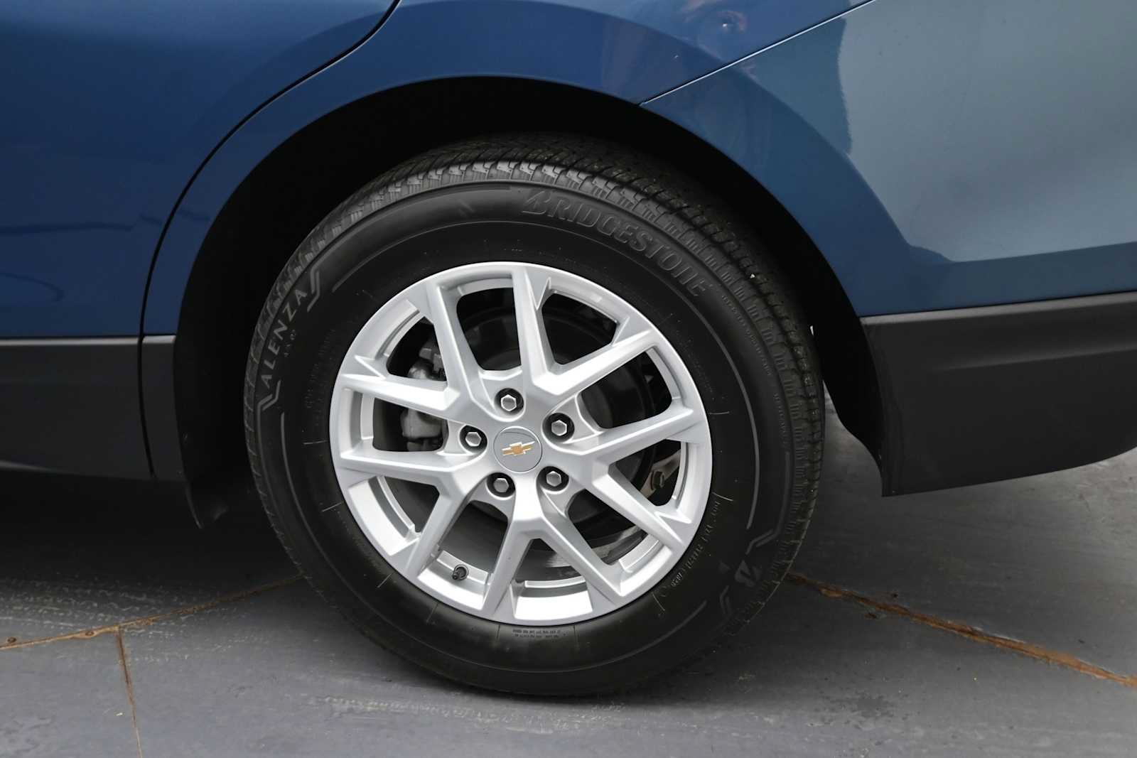 Used 2024 Chevrolet Equinox LT AWD/4WD image 5