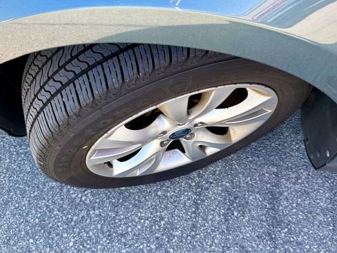 Used 2010 Ford Taurus SEL image 24