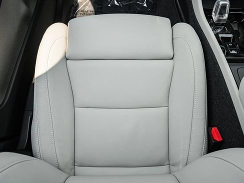 New 2026 Volvo XC40 B5 Ultra w/ Protection Package Premier AWD/4WD image 33
