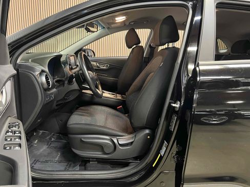 Used 2021 Hyundai Kona SEL w/ Cargo Package FWD image 6