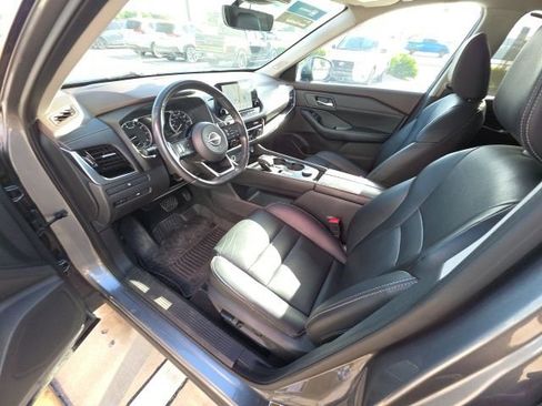 Used 2022 Nissan Rogue SL w/ SL Premium Package image 12