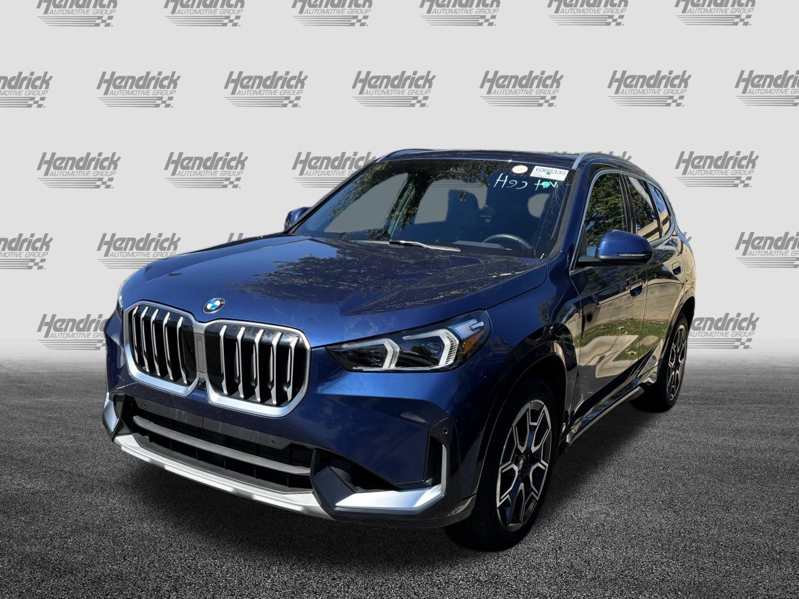 Certified 2025 BMW X1 xDrive28i AWD/4WD image 6