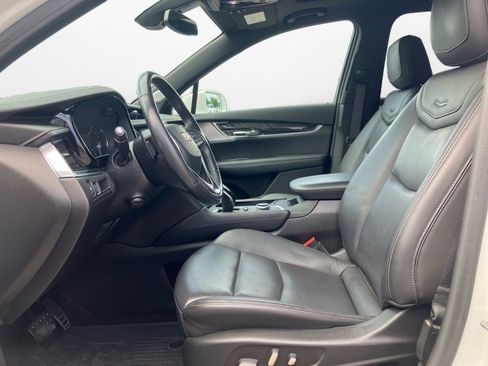 Used 2020 Cadillac XT6 Premium Luxury FWD image 11